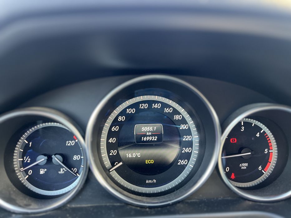Mercedes Benz E200 BLUETEC