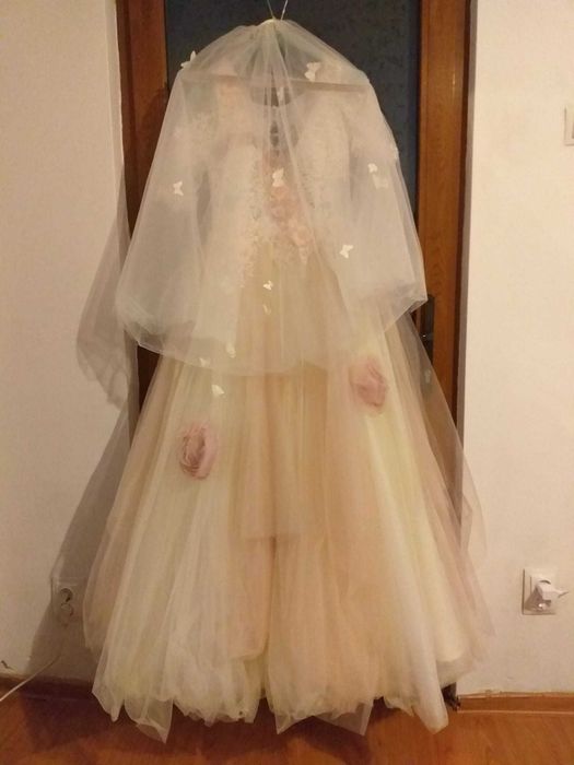 Rochie mireasa + voal Chotronette
