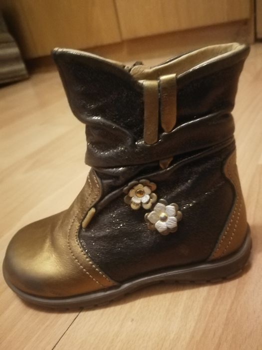 Детск повивалник, играчки, рокли и др.