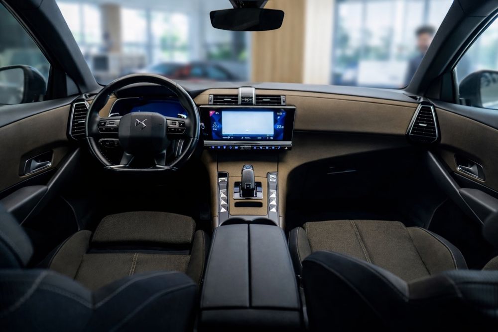 DS 7 Crossback 180cp...2000 diesel !