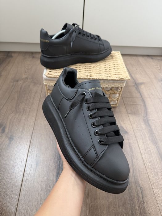 Adidasi Alexander MCQUEEN Nou COLECTIE NOUA 2026 Adidasi Baieti | Fete | Model UNISEX | Alexander Mcqueen NEGRU | Model Negru | Calitate Premium