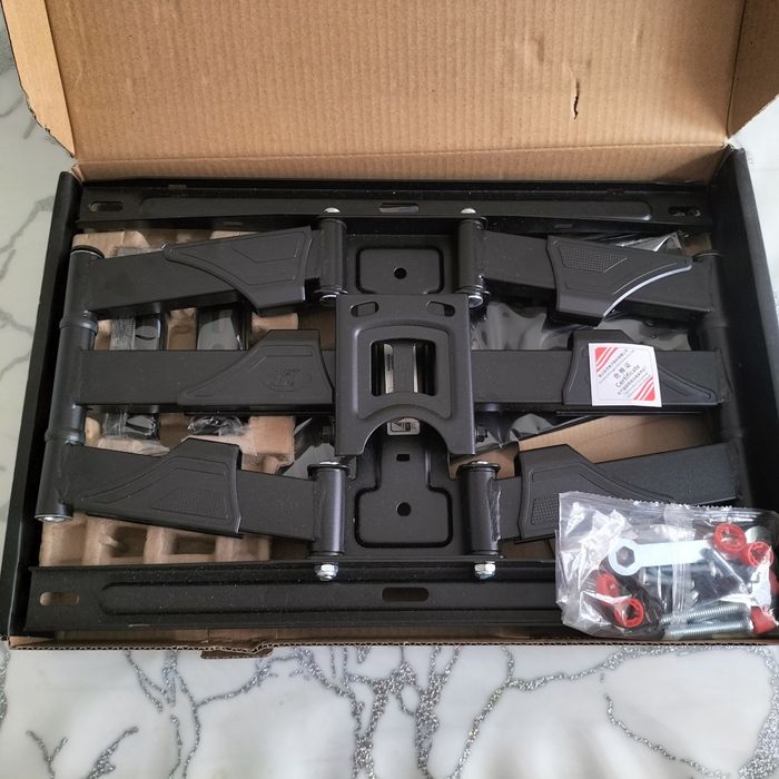 Кронштейн для телевизора