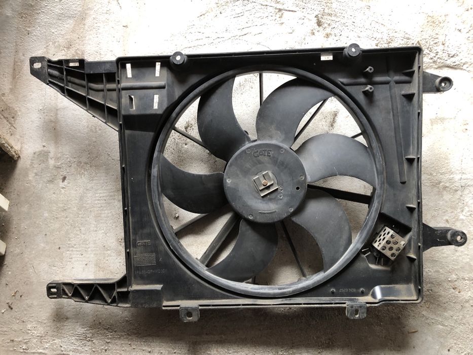 Рено сценик РХ4 на части. Багажника е продаден!