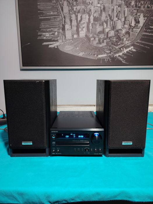 ONKYO CD Receiver CR-515 cu boxe Onkyo  D-N9BX, mini sistem audio, fără telecomandă.