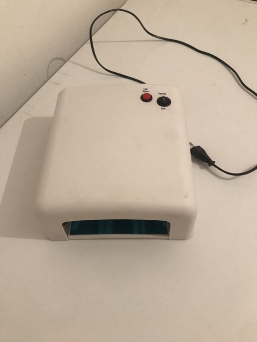 Лампа для сушки лака