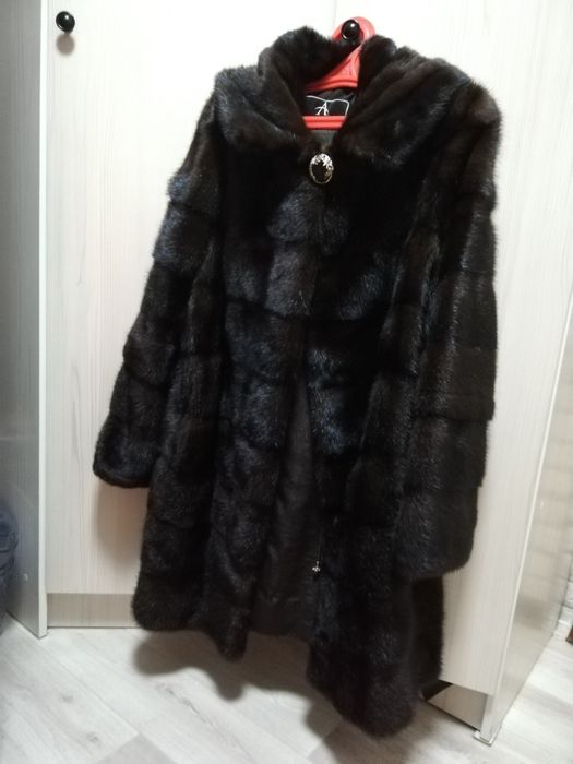Шуба - чистая натуральная норка, оригинал