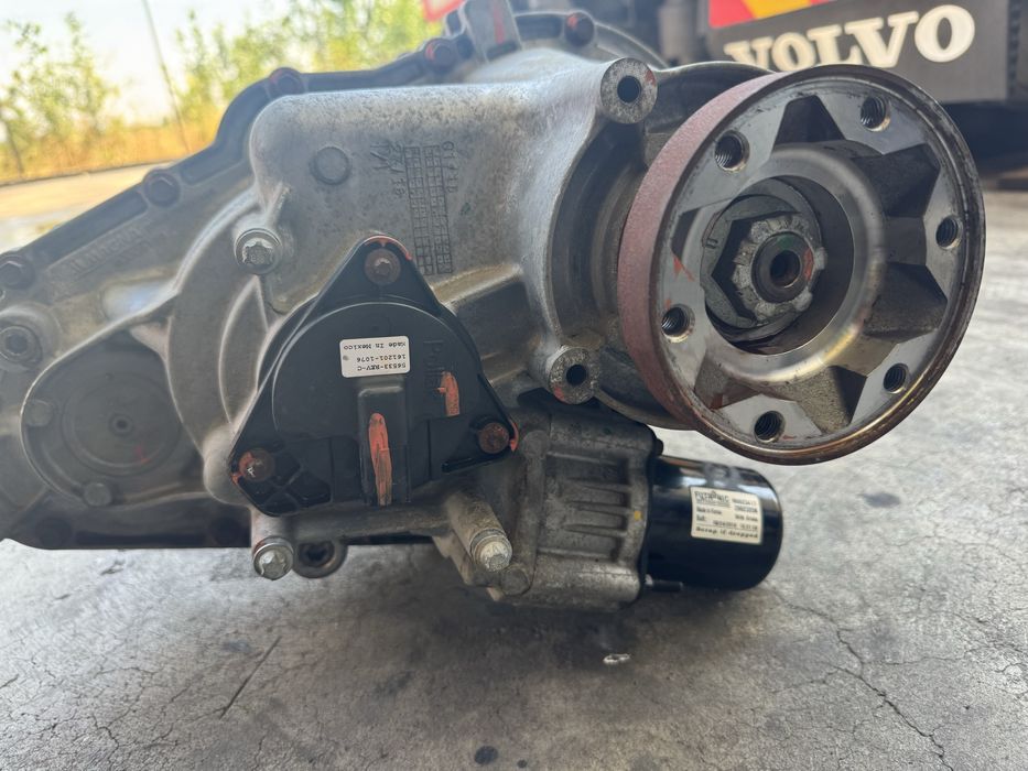 Раздатъчна кутия Jeep SRT type 3015 OEM 05038712AC