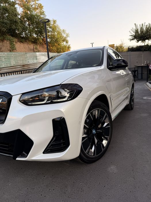 BMW iX3 eng full M paket