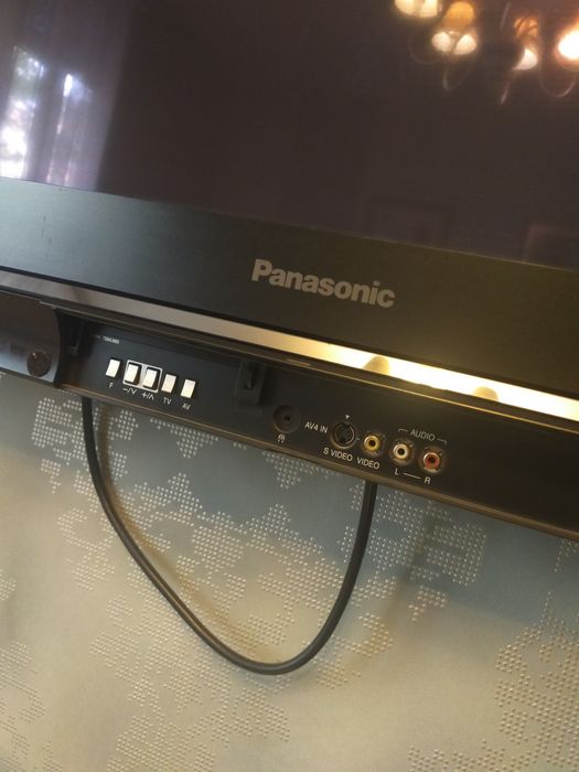 Большой телевизор Panasonik