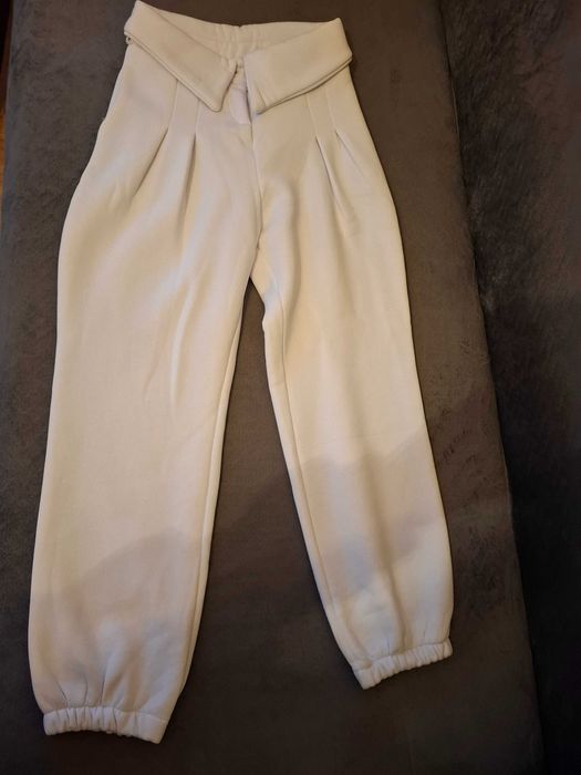 Pantaloni stare impecabila