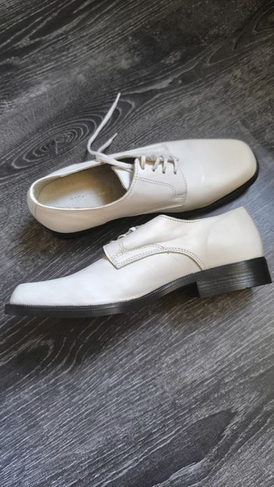 Официални обувки 39 номер