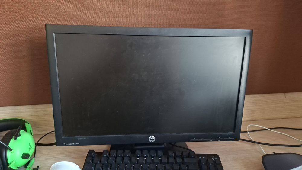 Монитор hp compaq le2002x
