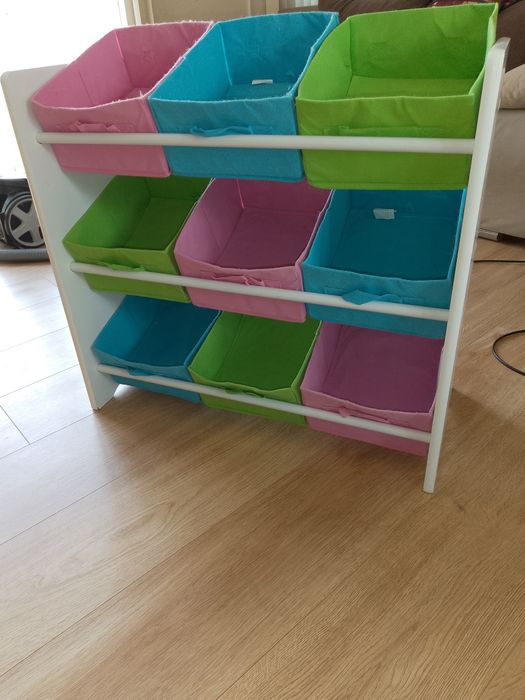 Детски шкаф за играчки