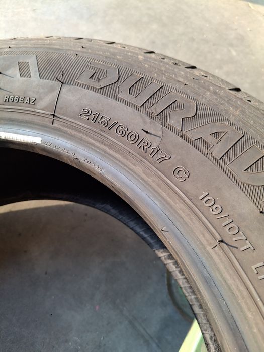 4  Anvelope de vară 215 60 r17C Bridgestone