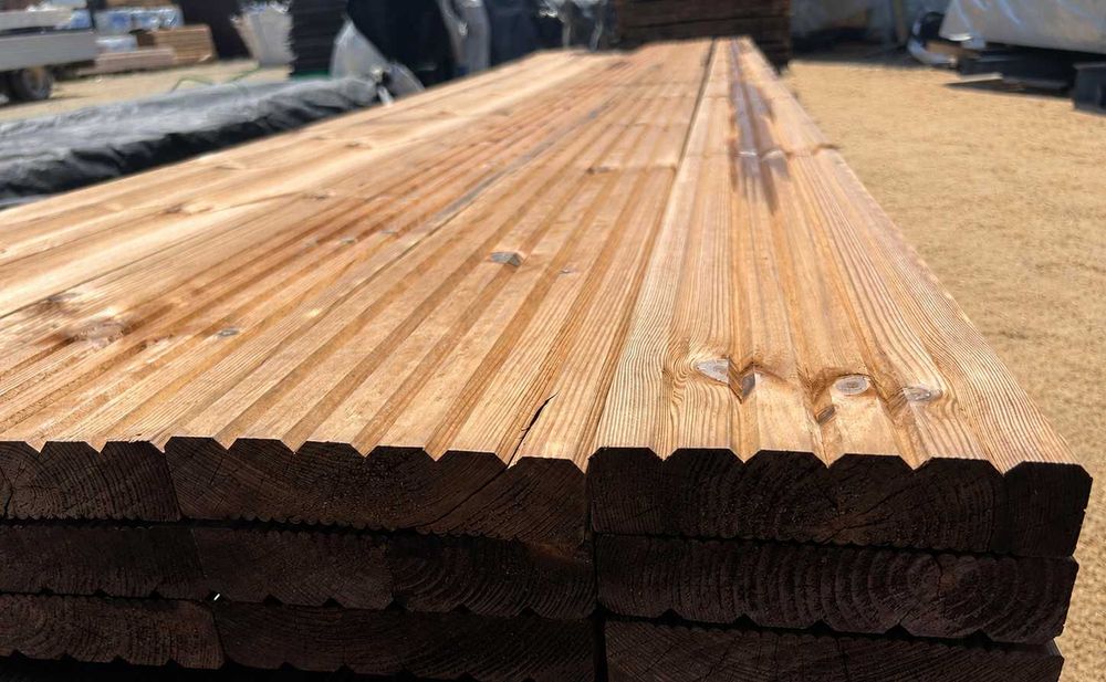 DECK Impregnat in autoclava |  Pin Nordic Finlanda |  32 × 144 × 4500 mm | doua fete profilate | STOC NOU DISPONIBIL