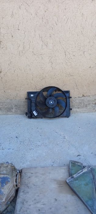 Вентилятор радиатора на w203 мерседес.