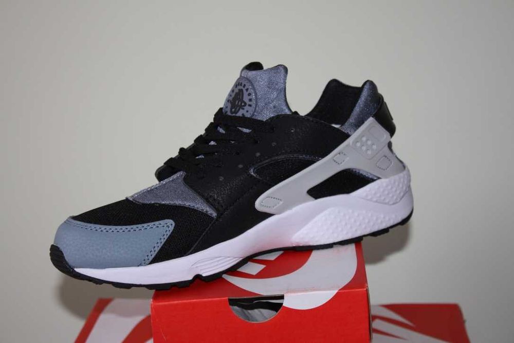 Мъжки маратонки Nike Air Huarache - 44