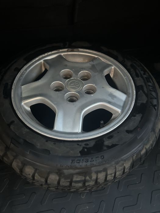 резина с дисками toyota