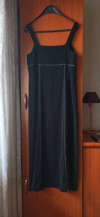 Rochie neagra lunga 1,30,piept 90 ,L