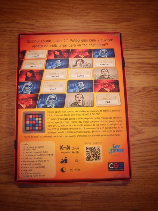 Joc de societate Nume de Cod / Codenames Boardgame