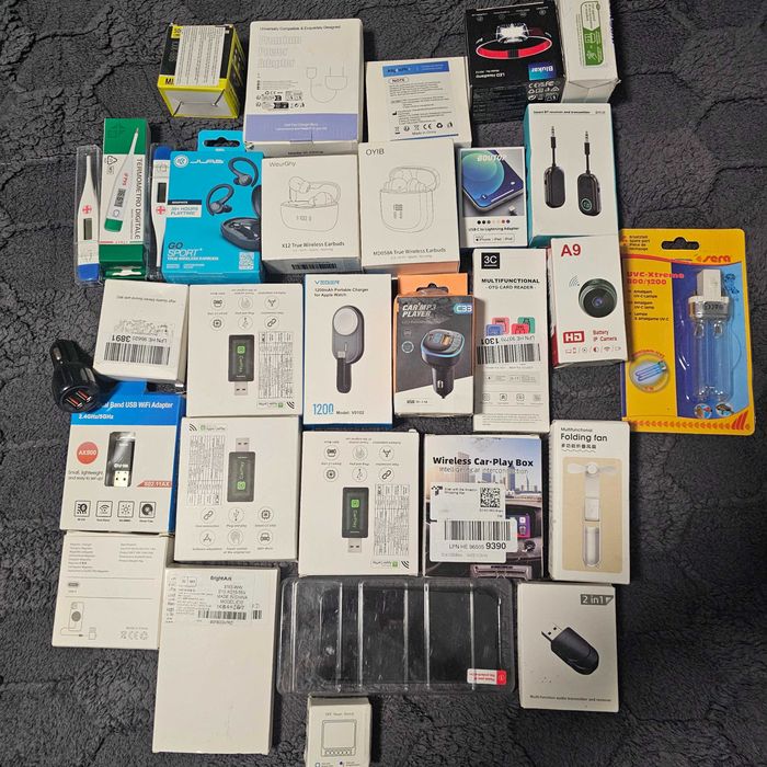 Лот от стоки Car play и други интересни неща