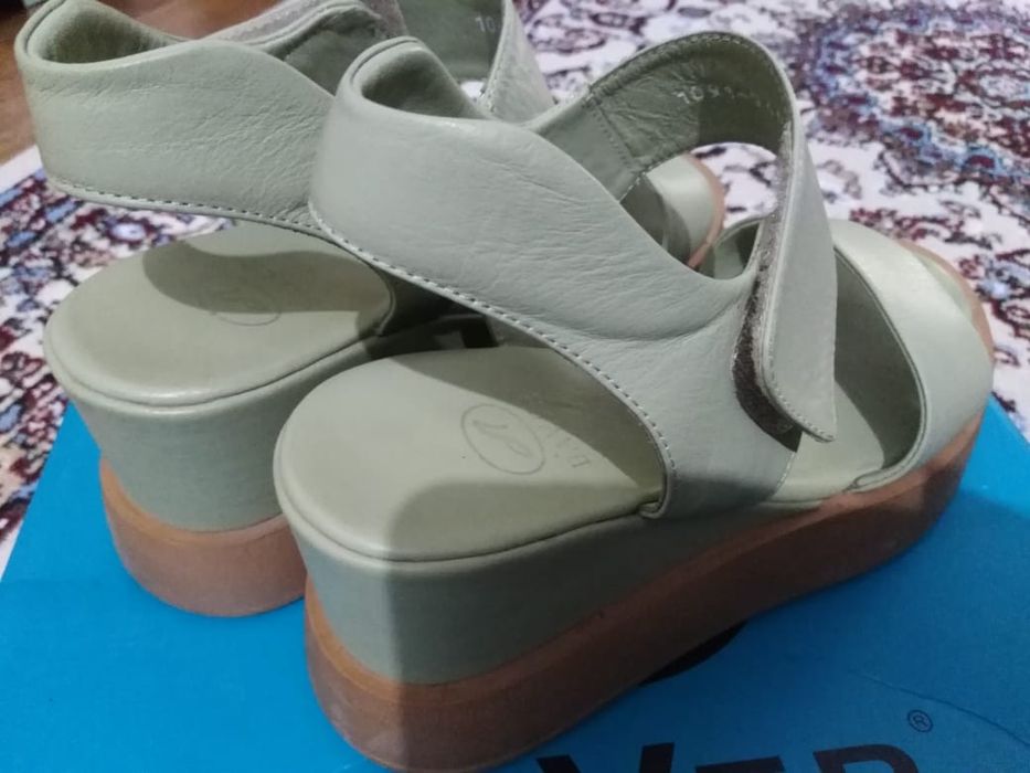 Женская обувь,  босоножки