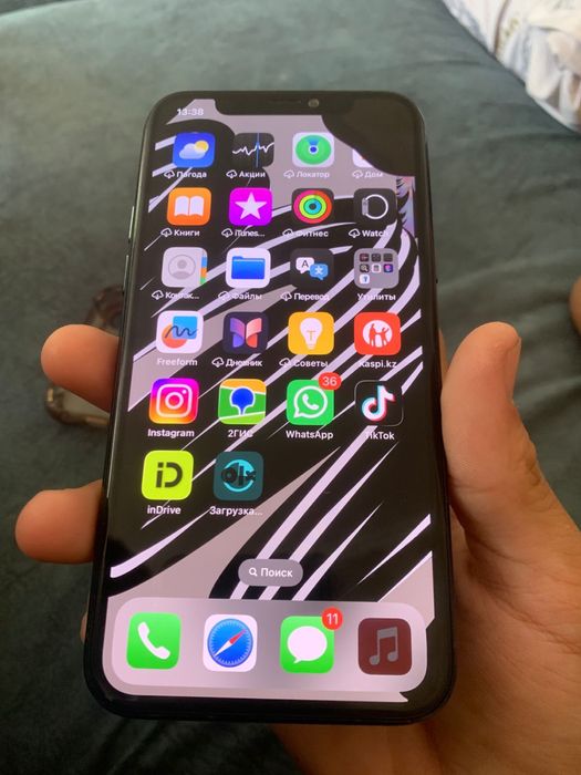 Iphone 11 pro 64 гб акб 72