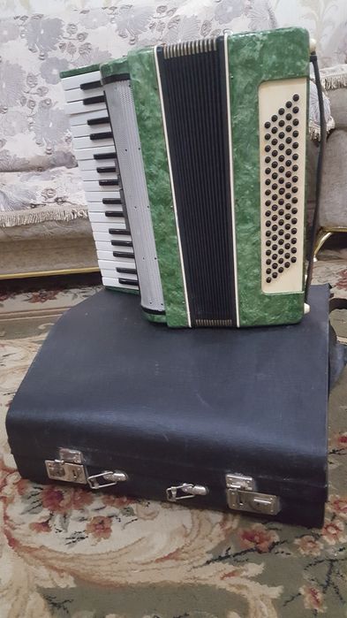 Продается Аккордеон