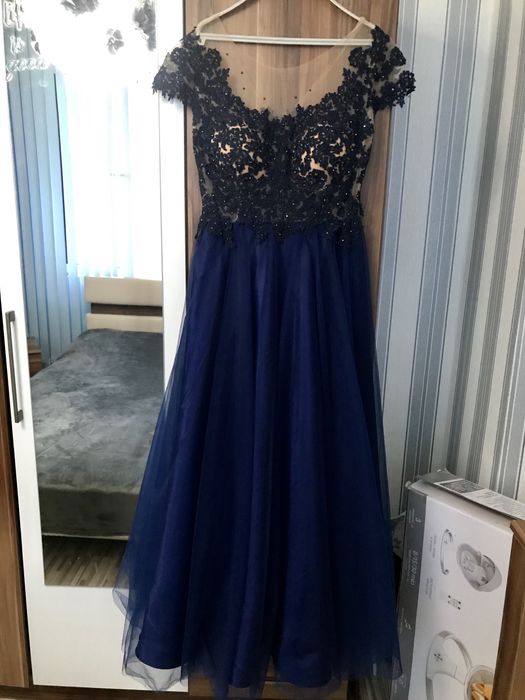 Официална рокля шита по поръчка