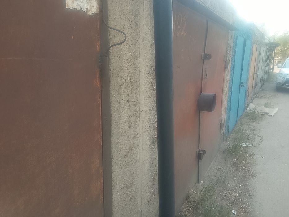 Продам гараж в кооперативе Лада, 18м.