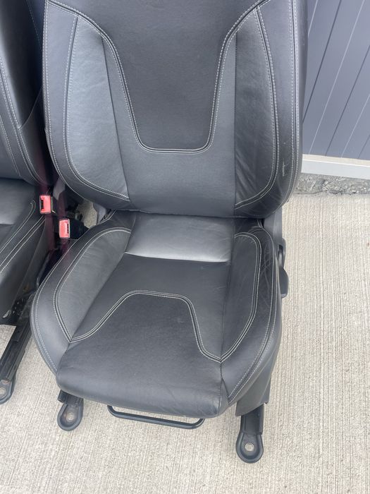 Scaune de piele Ford Fiesta 2014, cu incalzire