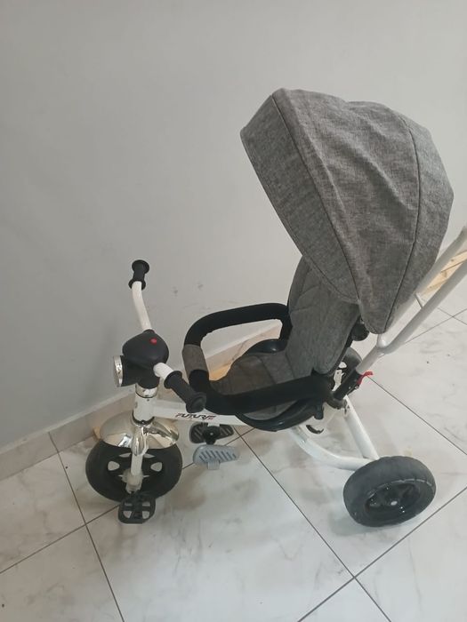 Детский трехколёсный велосипед