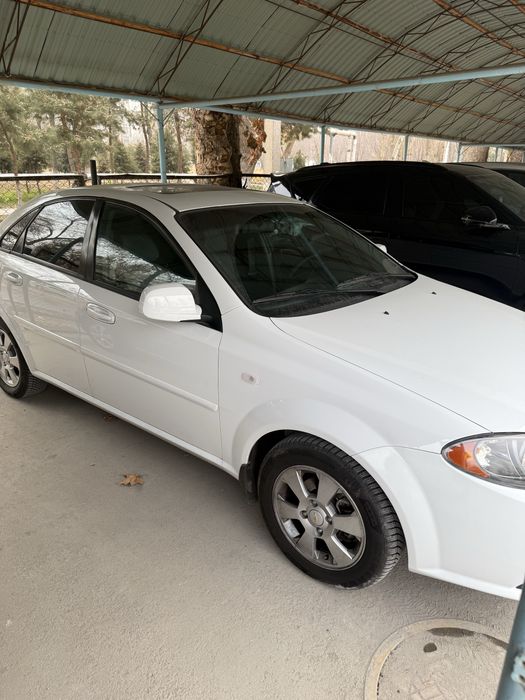 Gentra oq rang 2018 yil