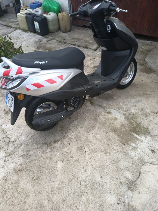 Vand scuter de 125 cc