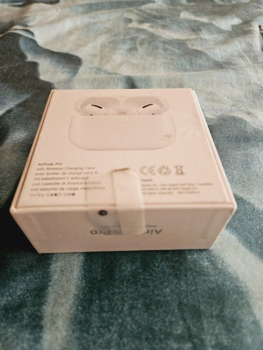 Airpods Pro with Magsafe Charging Case