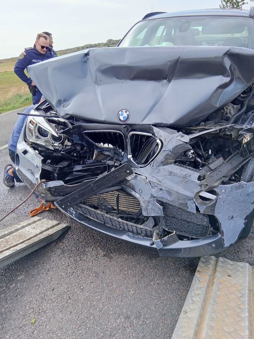 Vând  bmw x1 xdrive 4x4