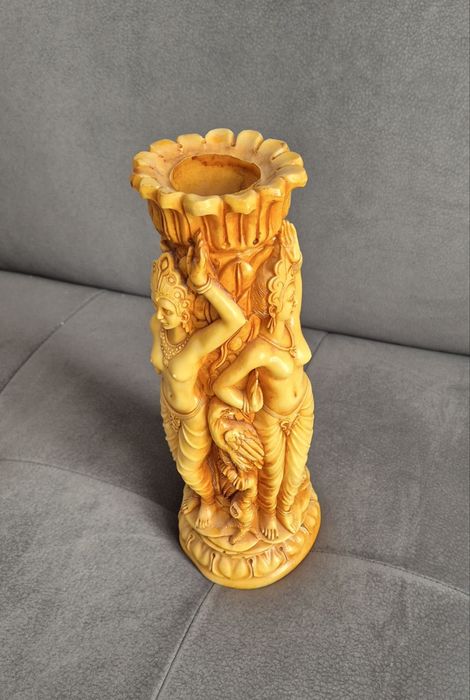 Антична азиатска ваза