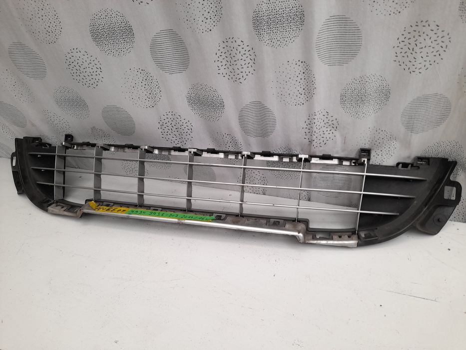 Грил решетка въздухобрана Peugeot 207 2011/16г