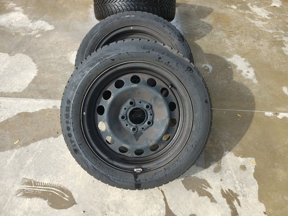 Roti complete 205/55 R16 inch cu anvelope de iarna 5x120  BMW