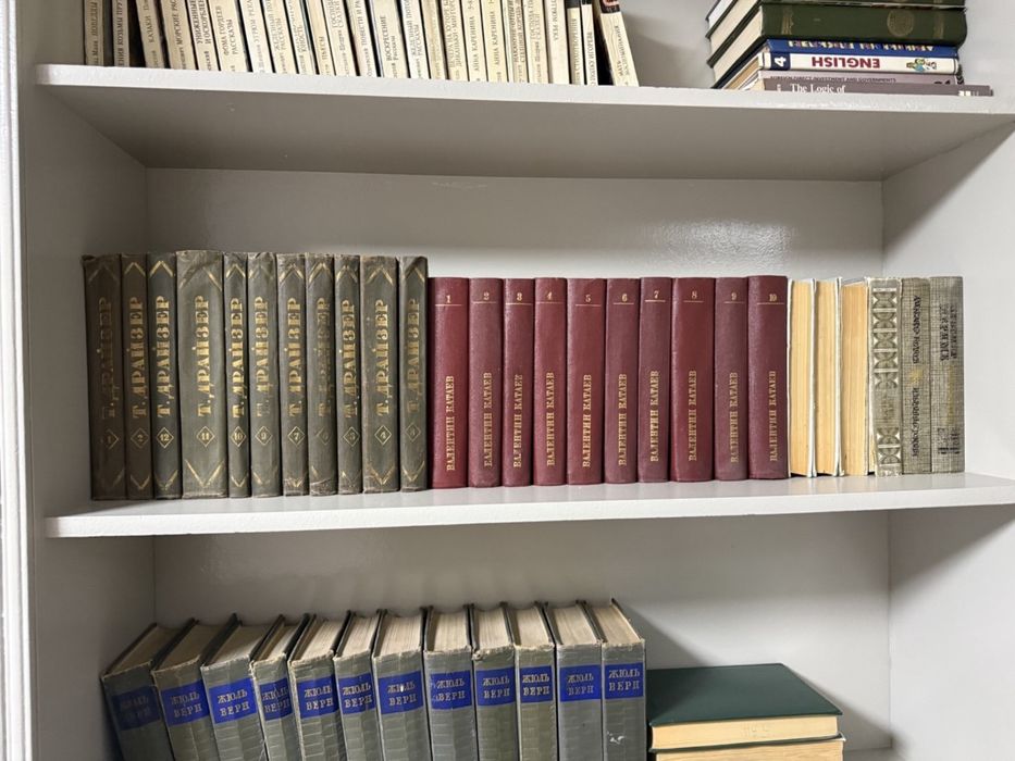 КНИГИ продам срочно