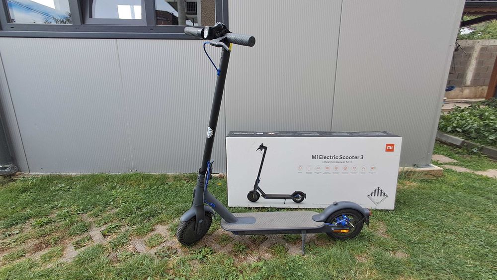 Mi Electric Scooter 3 - НЕ е нужна застраховка