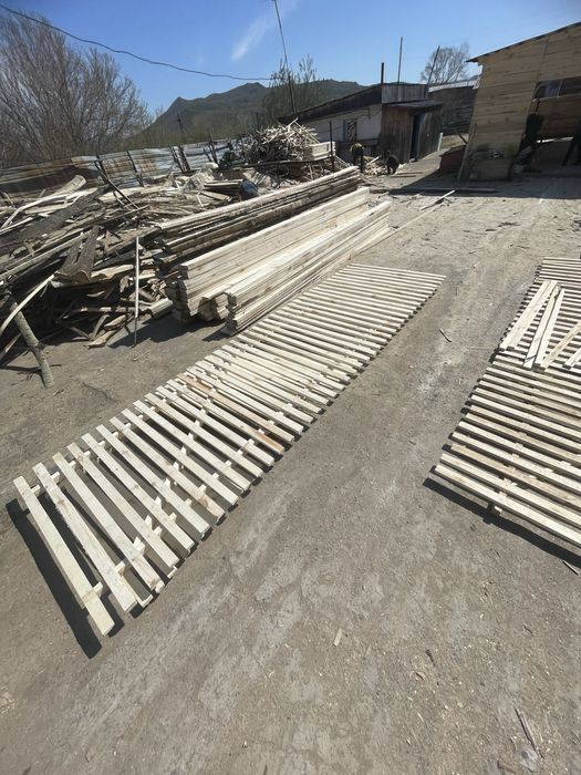 Забор штакетник деревянный