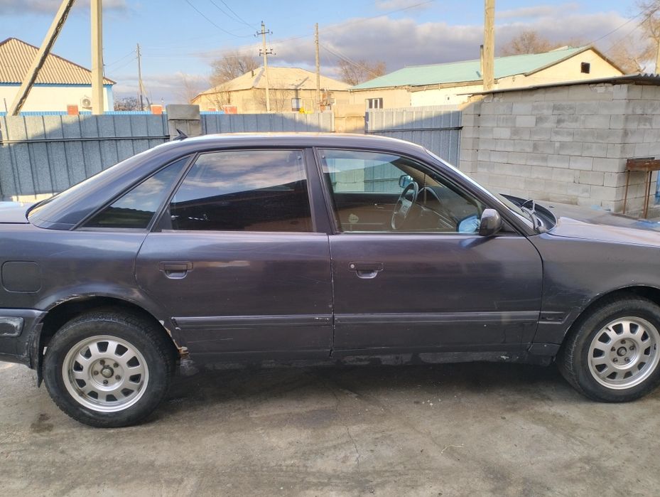 Срочно Продам Ауди с4 2.3