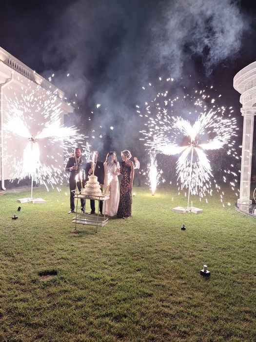 Artificii exterior, Fum greu-gheață carbonică Artificii dansul mirilor