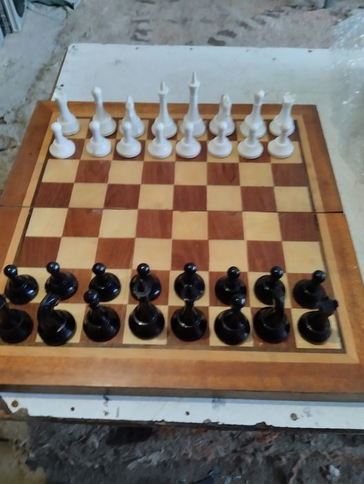 Шахмат СССР продам . Смотрите