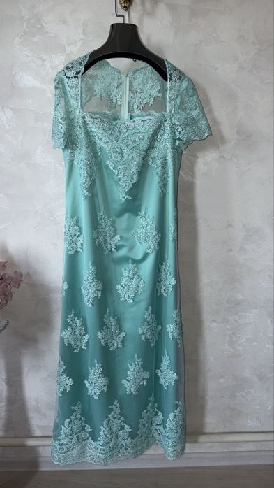 Продам платье Размер 48