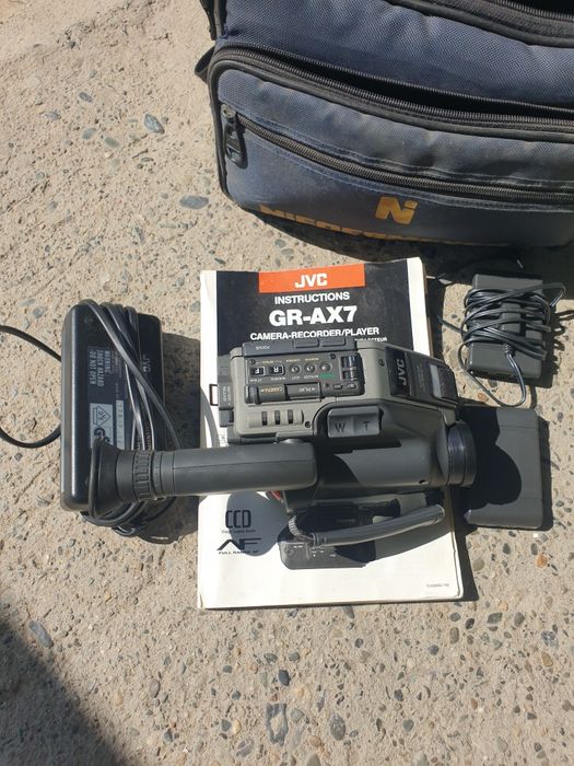 Видеокамера JVC касетная