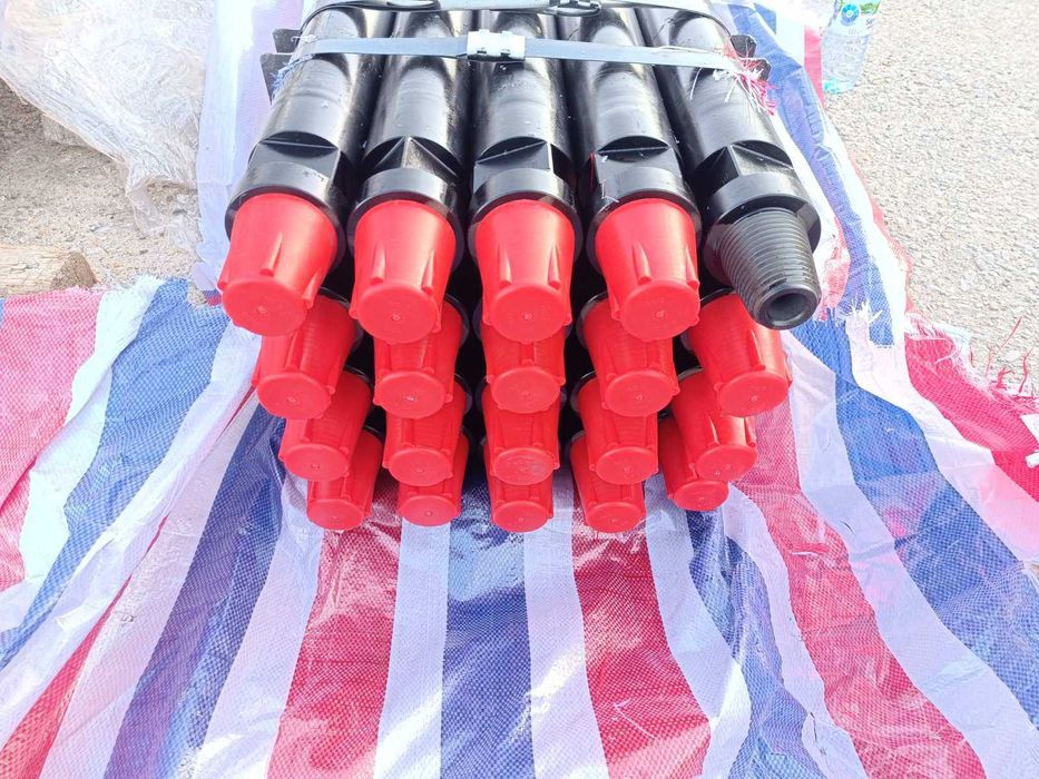 Сондажно оборудване-машина, корони,длета,щанги,лостове, пневмоудърници