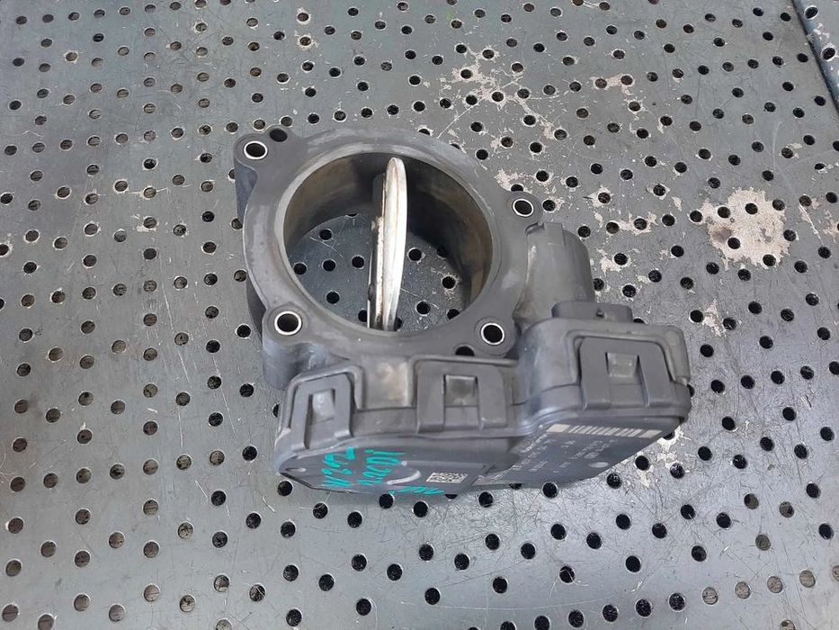 clapeta acceleratie  2.2 cdi  mercedes sprinter c-class w204 e-class w212 vito a6510900470