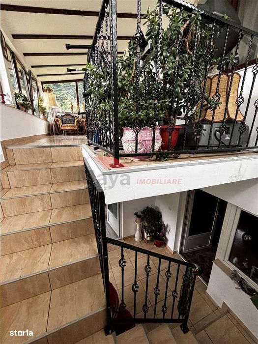 Casa D+P sub padure, zona Sud